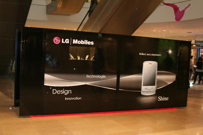 LG accroît sa présence dans les centres commerciaux
