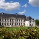 En Haute-Normandie, l'Abbaye du Valasse accueille les entreprises dans douze salles de réunion et une grande halle de 2000 places.