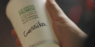 Pourquoi les baristas de Starbucks font-ils des fautes d'orthographe?