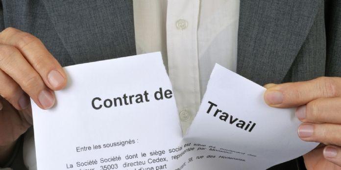 Peut-on licencier un directeur commercial en 5 minutes ?