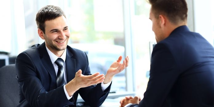 Traiter l'objection d'un client qui doit en référer à un tiers