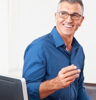 Ressources humaines : Entreprendre après 50 ans : forces et faiblesses