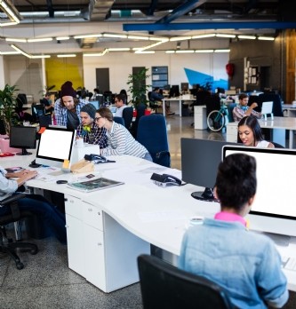 Ressources humaines : Open-space VS télétravail : quel avenir pour le bureau de demain ?